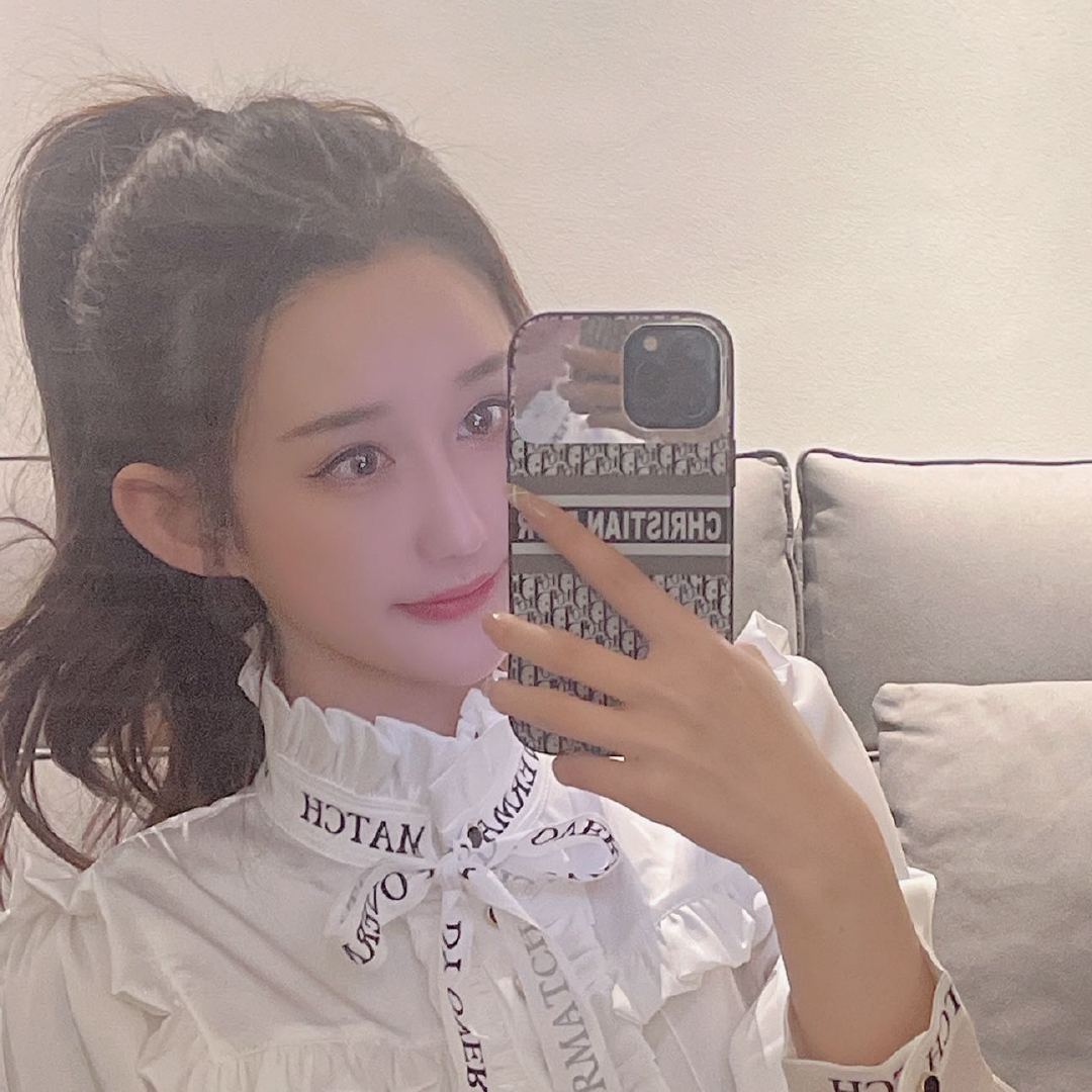 小兜蜜儿（集梦兜兜丶）微博网址