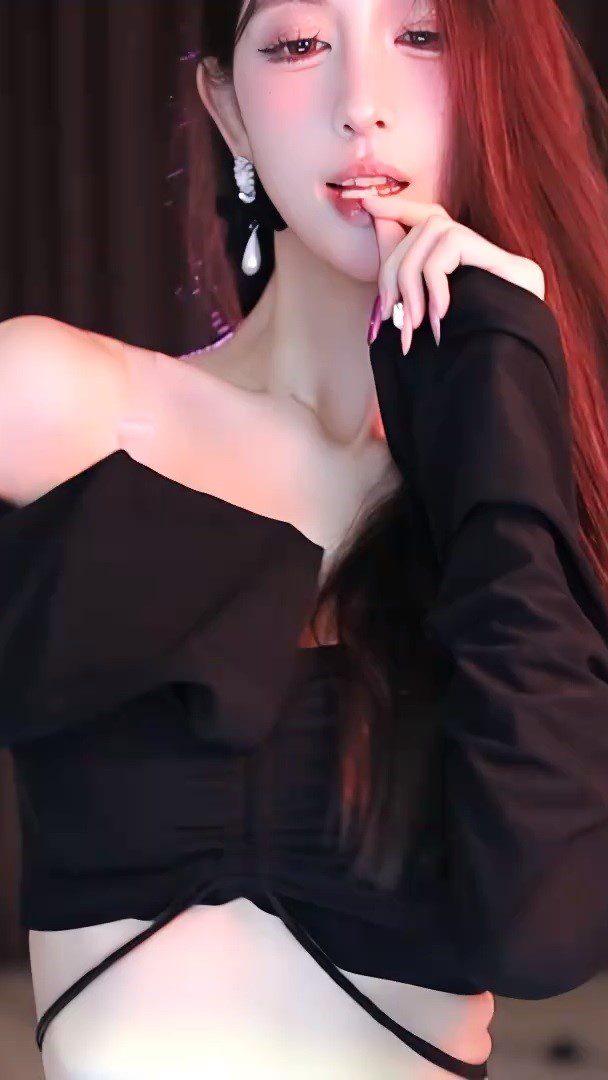 虎牙直播 聚优丶苏樱（苏樱）美女精彩直播热舞视频合集下载
