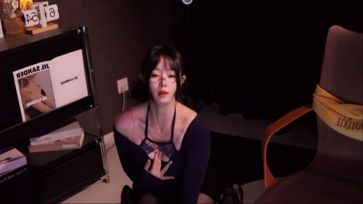 斗鱼 素柠i（酱紫ava）美女主播精彩直播热舞视频合集下载