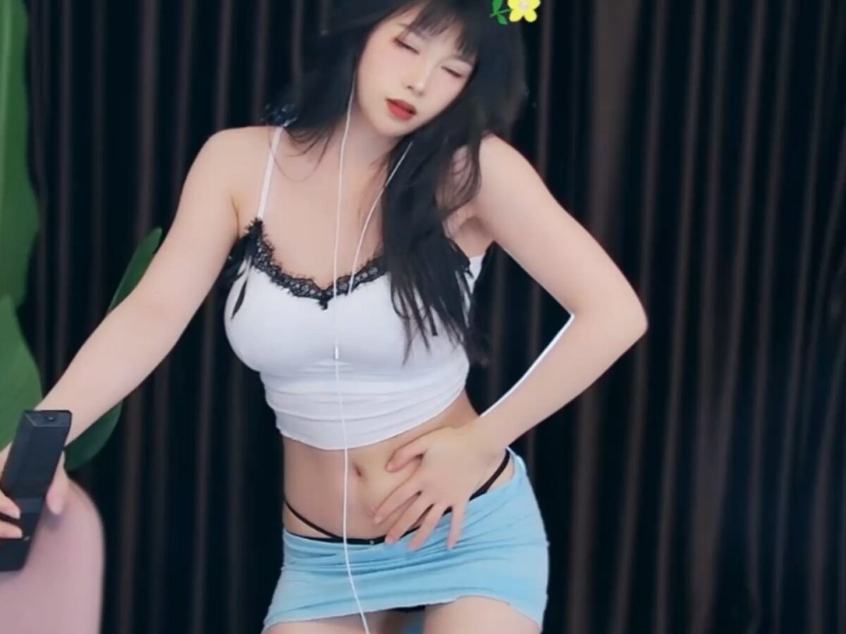 6间房 黎小胖（小洋芋。）美女精彩直播热舞视频合集下载