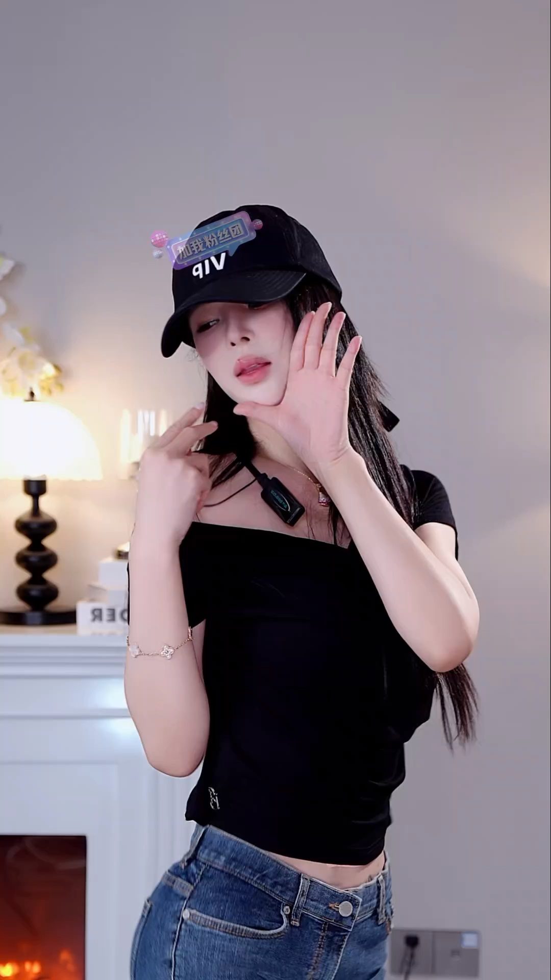 抖音 苏恩Olivia 美女精彩直播热舞视频合集下载