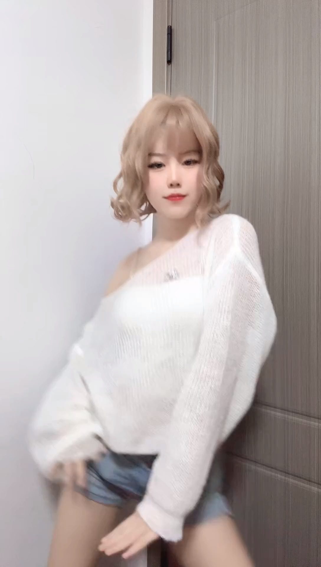 抖音（快手）萱萱仙女 美女精彩直播热舞视频合集下载