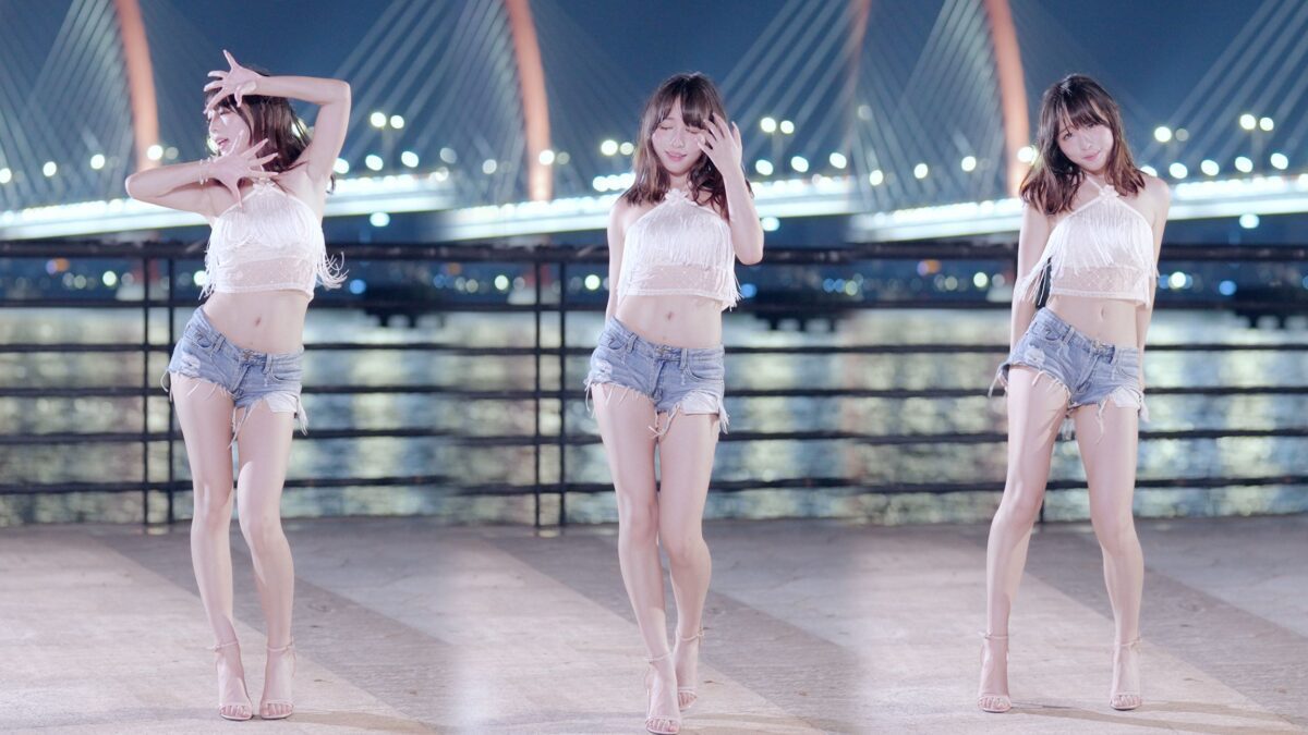 哔哩哔哩（Bilibili）抓敏睡不醒啊啊啊 美女精彩直播热舞视频合集下载