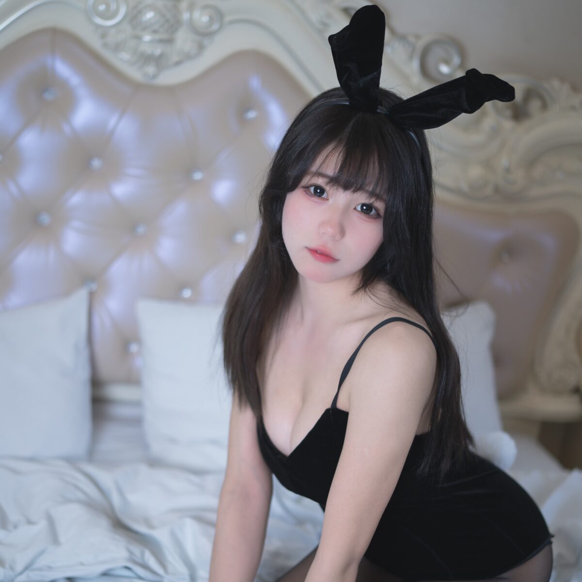 新浪微博 Yiko湿润兔（咬一口兔娘）写真视频合集下载